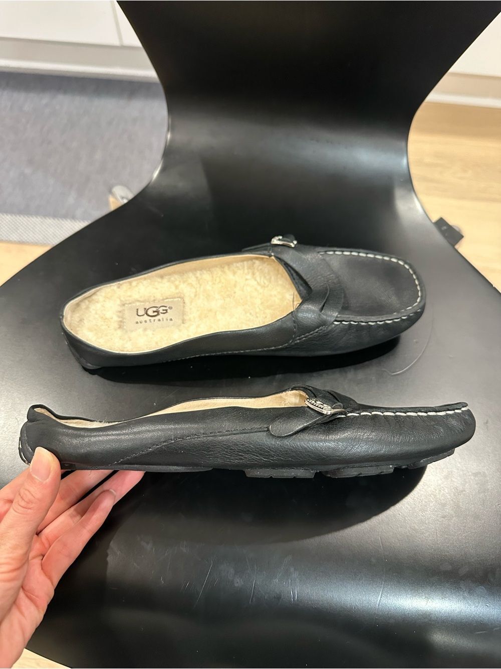 W6.5 UGG Black Leather Shearling-Lined Slip-On Moccasins NWOT